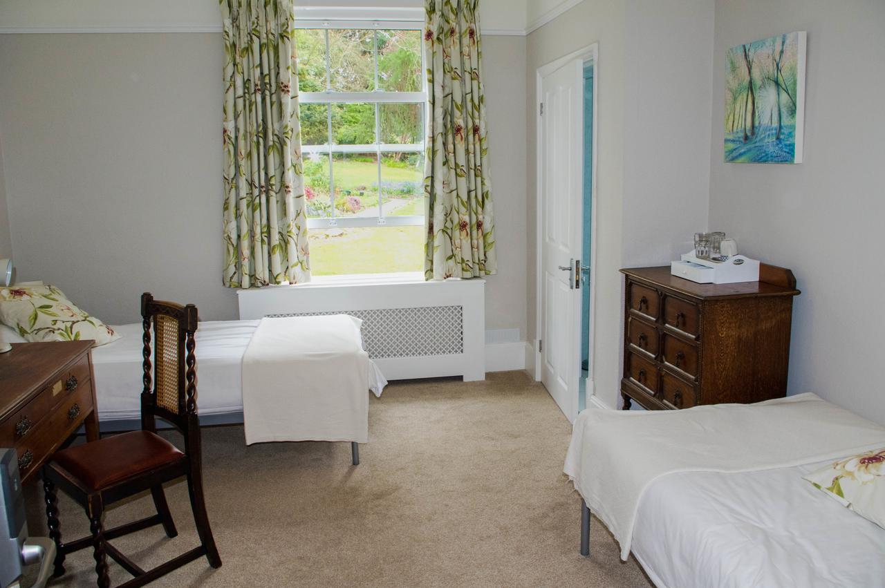 Claridge House Panzió Lingfield Kültér fotó